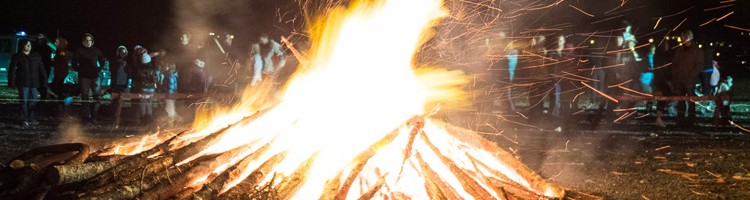 Bonfire Night | SuitcaseandHeels.com