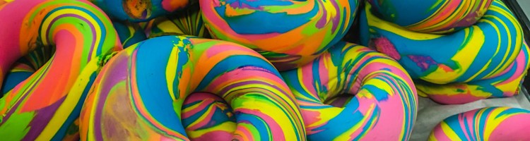 Rainbow Bagels in Brooklyn | Szuitcaseandheels.com